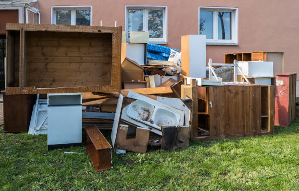 Best Yard Waste Removal  in Albany, MN